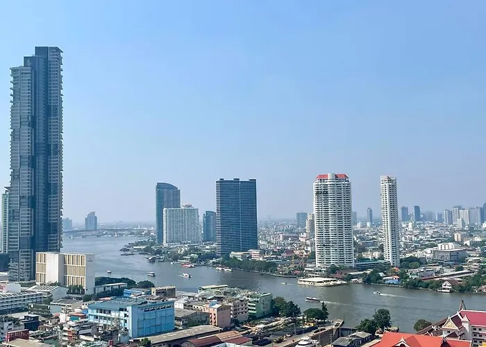 Apartment Opulence Riverview With Train Access *